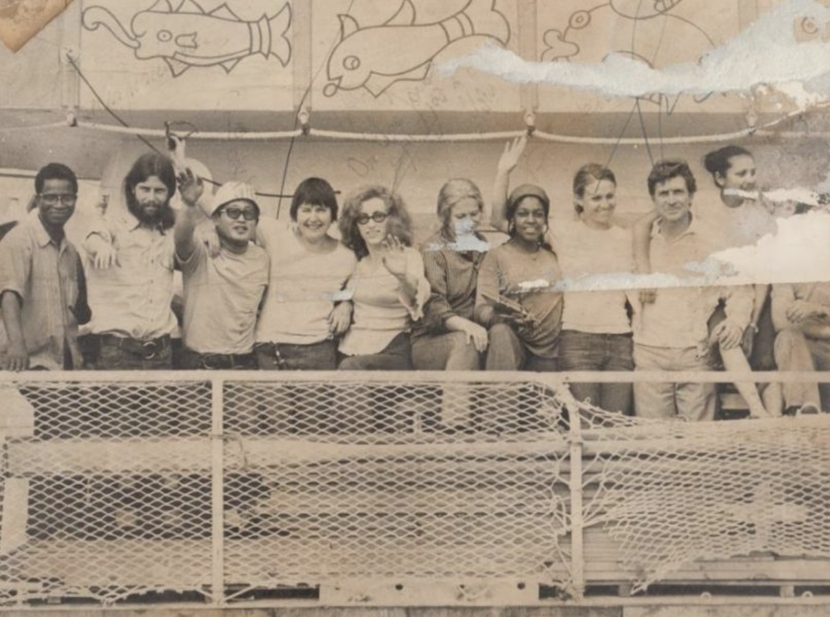 Что происходит, когда женщин больше? Забытый эксперимент на плоту