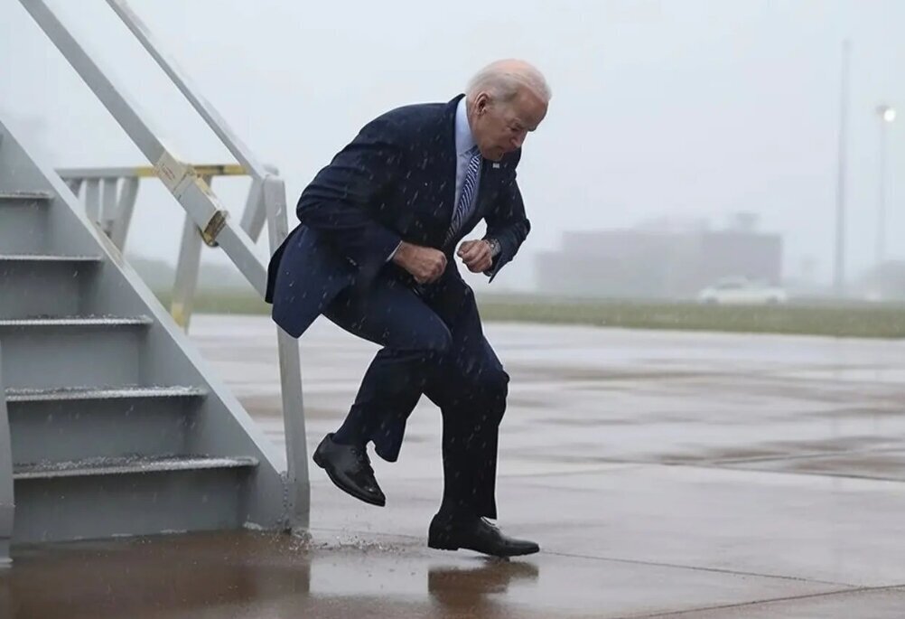 Почти по Пушкину: Родила Наоми в ночь не то сына, не то дочь... – Байден стал прадедушкой