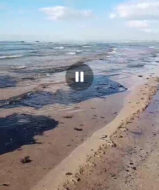 Ялта,Севастополь,Евпатория в мазуте.Не понятно, а отвечать за это кто-любо будет ?