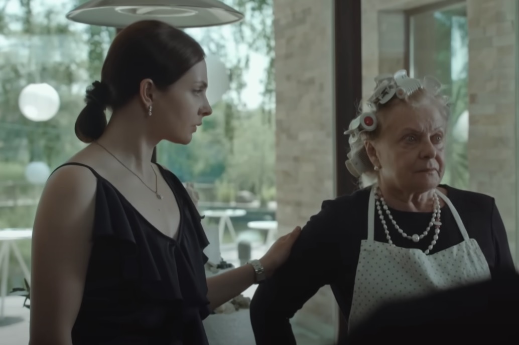 Сегодня я по новому посмотрела известный фильм "Пропавшая невеста", море сочувствия именно к отрицательному персонажу: взгляд 2025