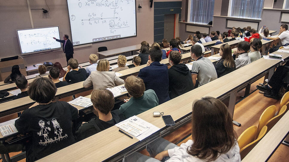 Все в шоке: в Анапе скоропостижно скончался 17-летний студент после уборки мазута