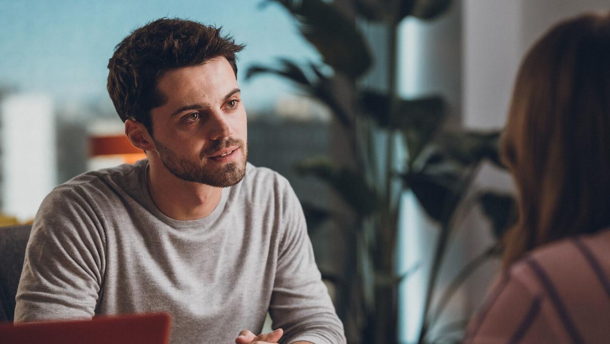 "Твоя вина" - фильм 2024 года, роман о сводном брате и сестре. Объяснение концовки, что станет с отношениями Ника и Ноа?