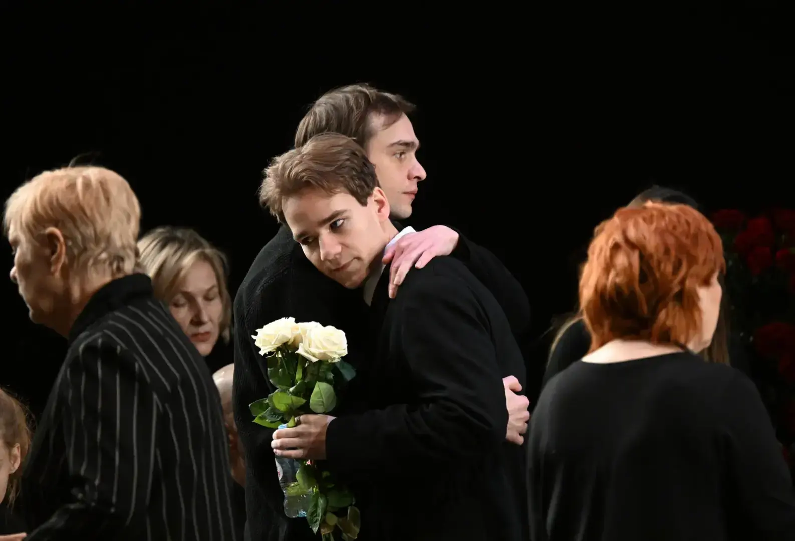 Дети Евгении Добровольской. Как складывается их судьба?