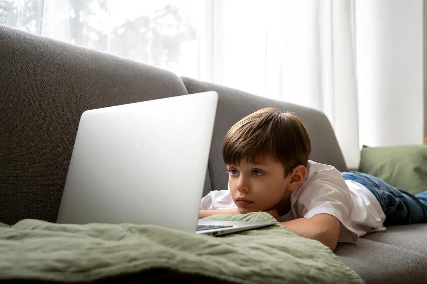 Прицел – на детей. Мошенники начали создавать поддельные игры