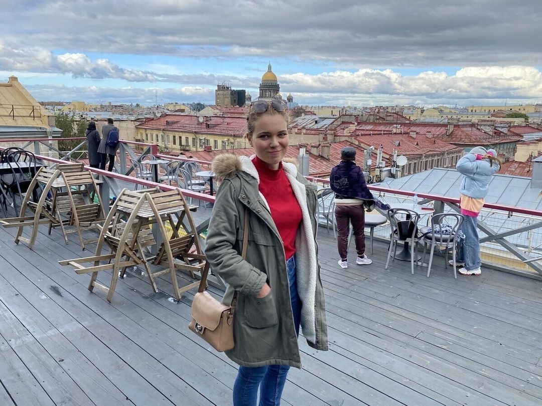 Порядочные французы переезжают в РФ. Или почему француженки влюблены в русских мужчин.