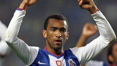 Порту (Португалия): победители Лиги чемпионов-2003/2004.