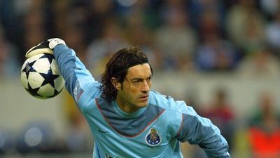 Порту (Португалия): победители Лиги чемпионов-2003/2004.