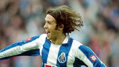 Порту (Португалия): победители Лиги чемпионов-2003/2004.