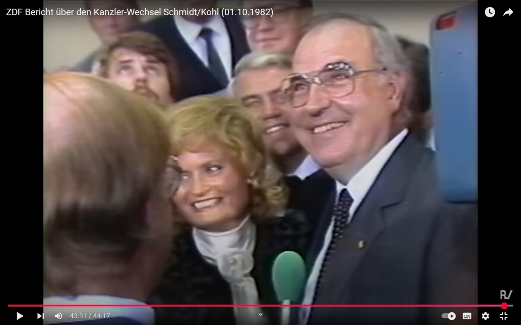 Еще видео из 1980-х годов, где Гельмут Коль. Репортаж ZDF о смене канцлера Шмидта Колем 01/10-1982.