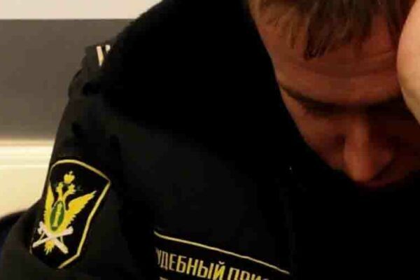 Что предпринять должнику для цели приостановления исполнительного производства? Как приостановить исполнение исполнительного документа? Вопрос – ответ