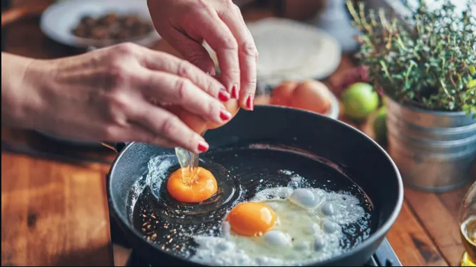 Потребности в белке: что это такое и как они меняются с возрастом