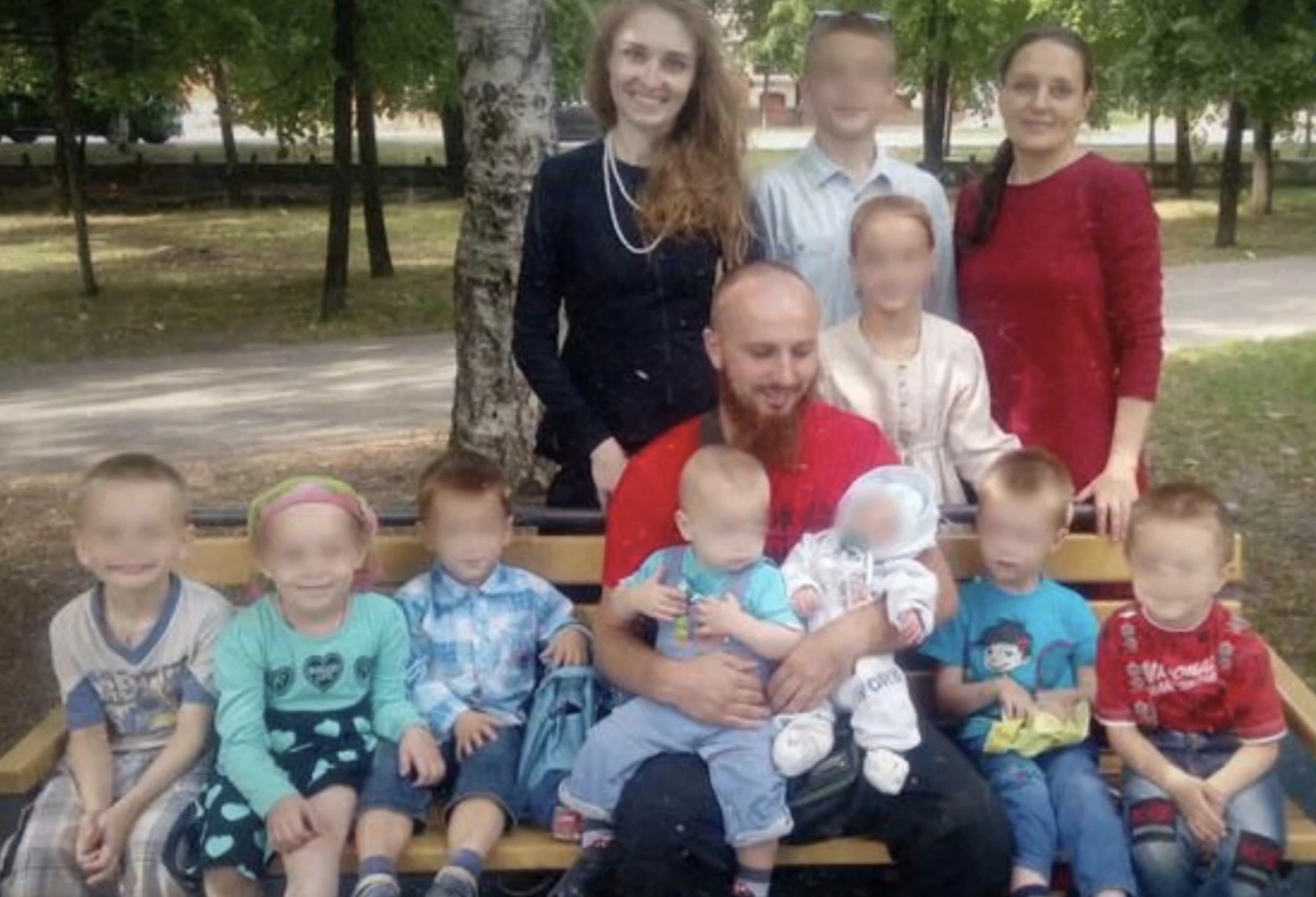 Три жены, 27 детей: история россиянина, который завёл настоящий гарем Lavanda: л