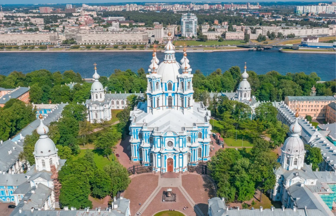 Смольный собор история и архитектура