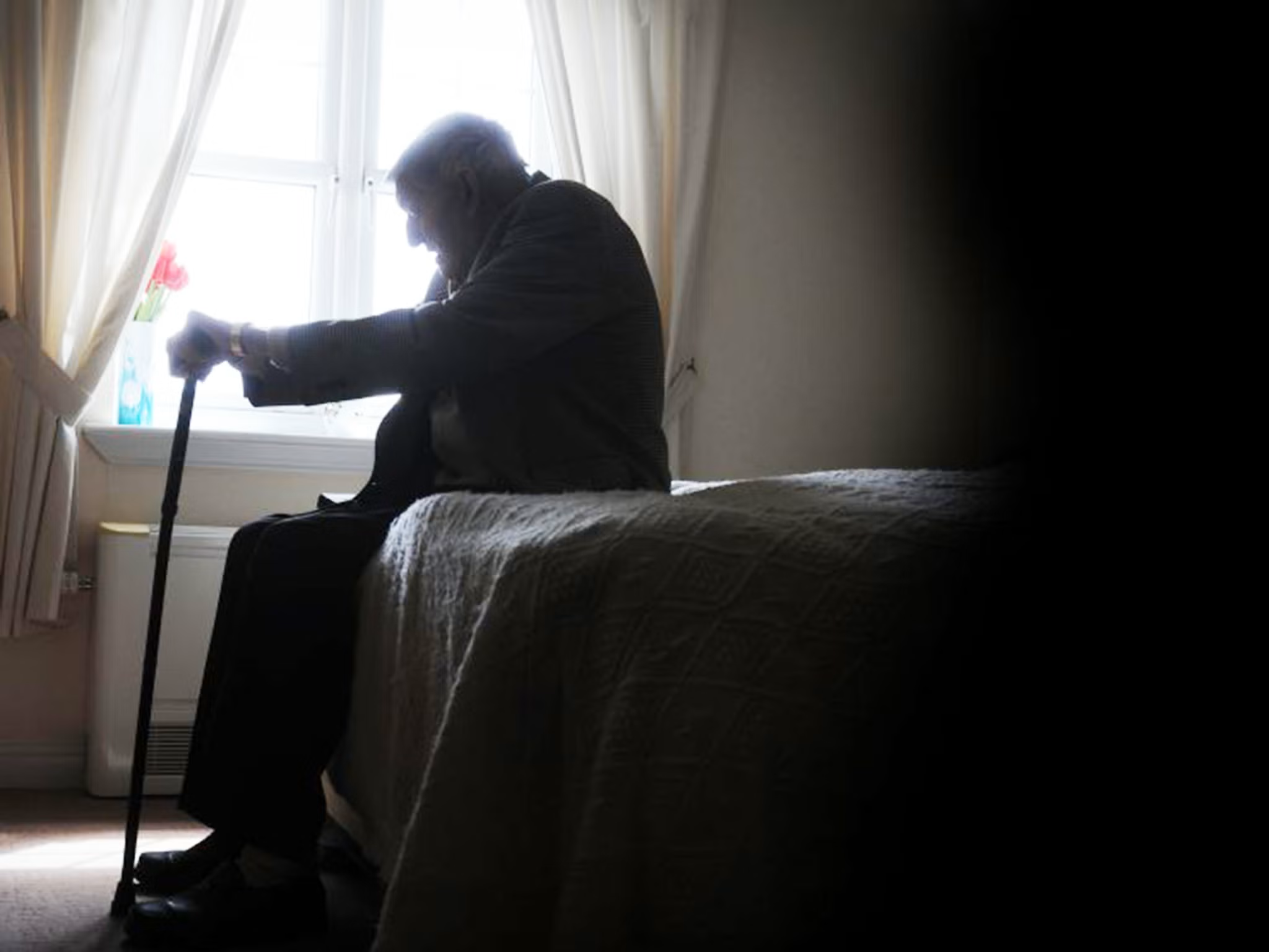 Дочь лишь по бумагам