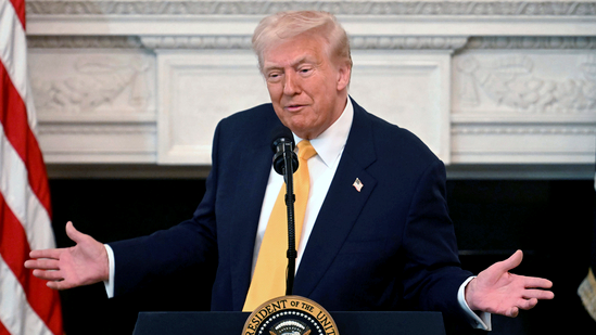 Критика Белого дома на Майкла Волфа из-за сенсационных заявлений в его будущей книге о Трампе