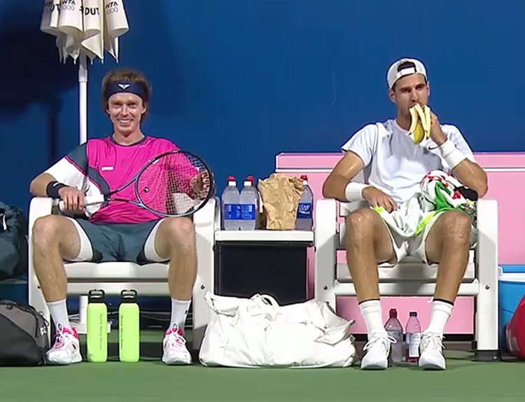 Не, ну наши, конечно, тоже крутышки!