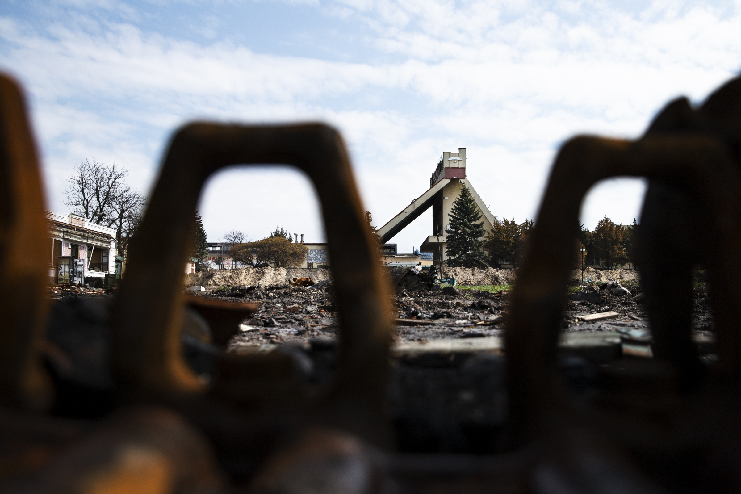 Осторожно. Шахты закрываются. Следующая остановка банкротство.