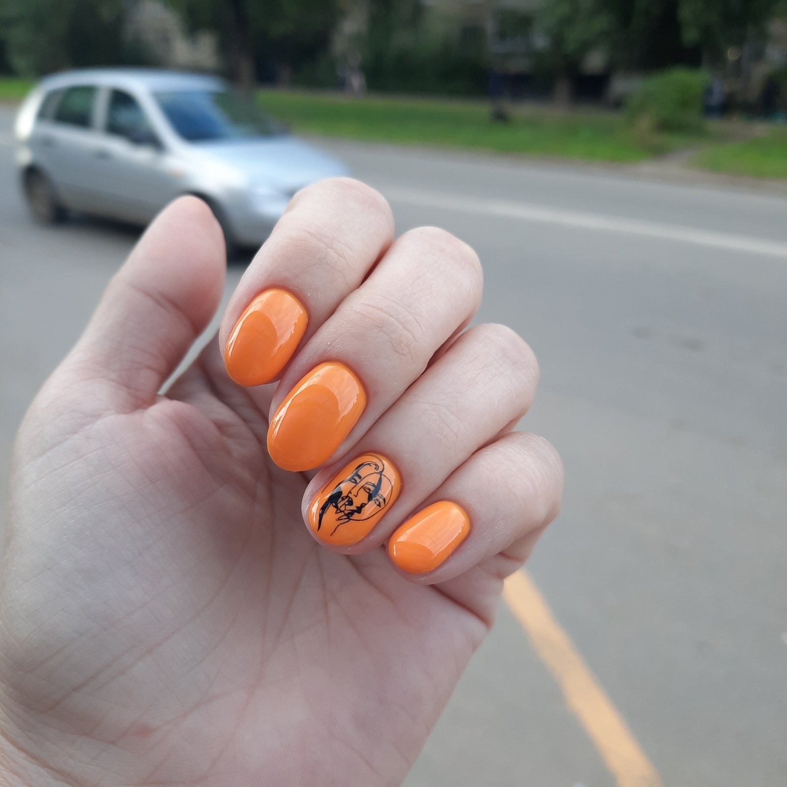 Говорят, что он уже не в моде. А мне все равно. Или 5 причин почему я люблю гель-лак.