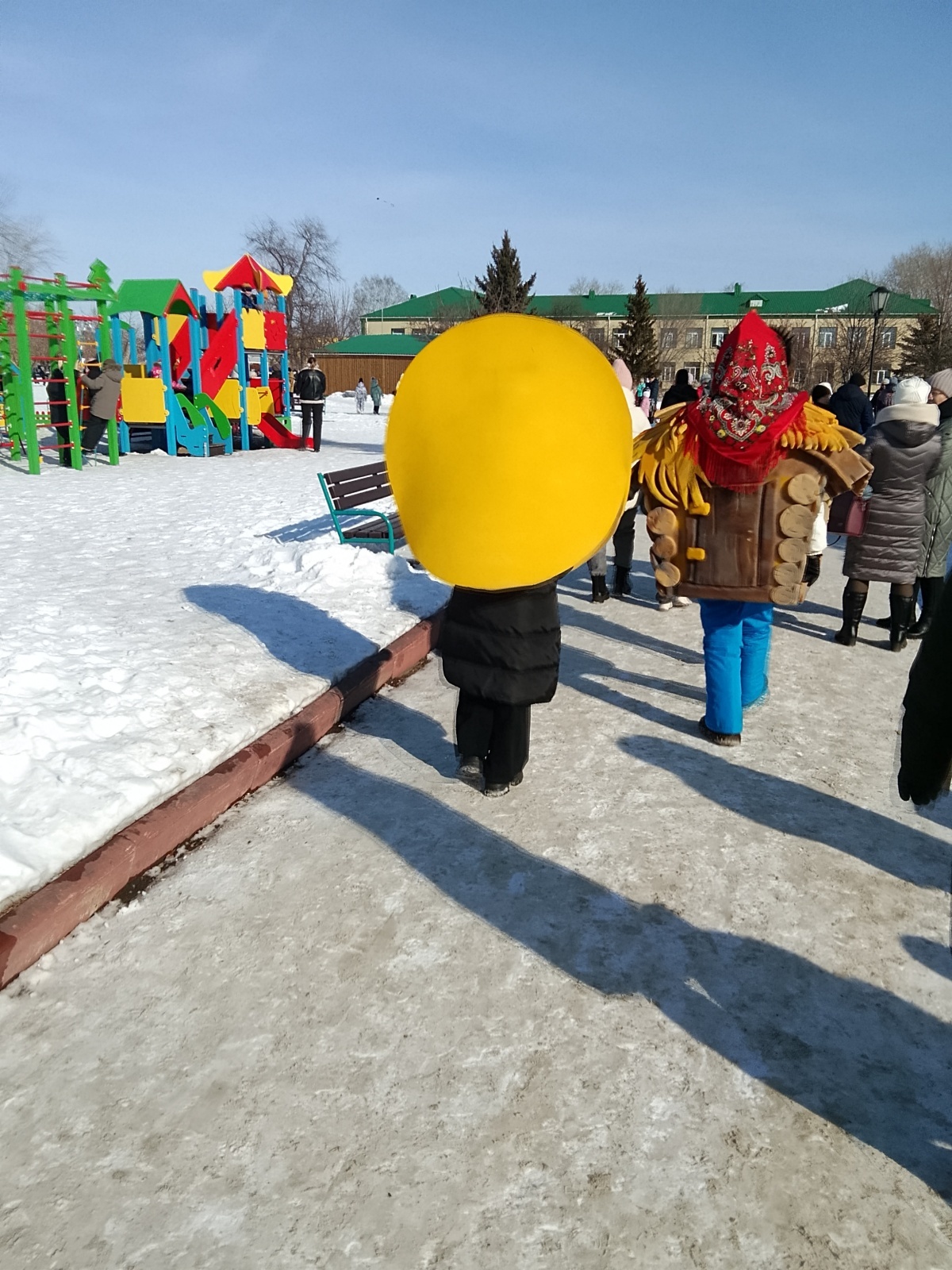 В каргаполье курганской области сегодня прошла масленица 🥳