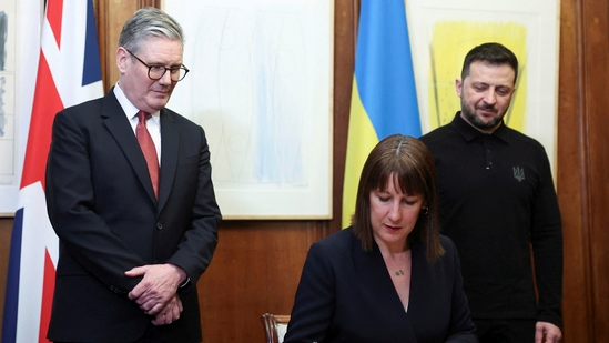 Премьер-министр Великобритании Кейр Стармер поддерживает требование Владимира Зеленского о предоставлении гарантий безопасности США Украине