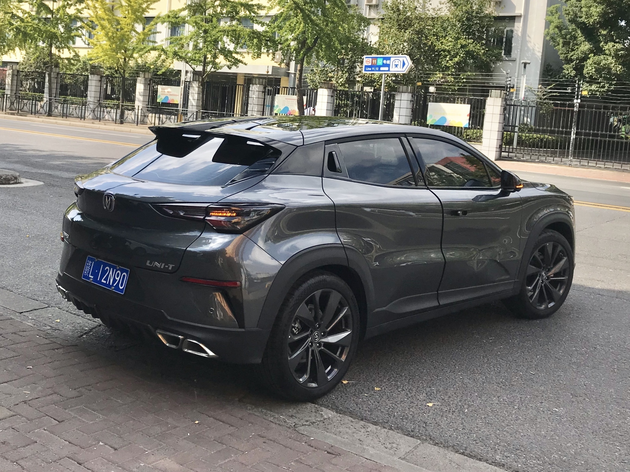 А это машина вообще или ведро с болтами. Подумайте сто раз, прежде чем купить китайский автомобиль