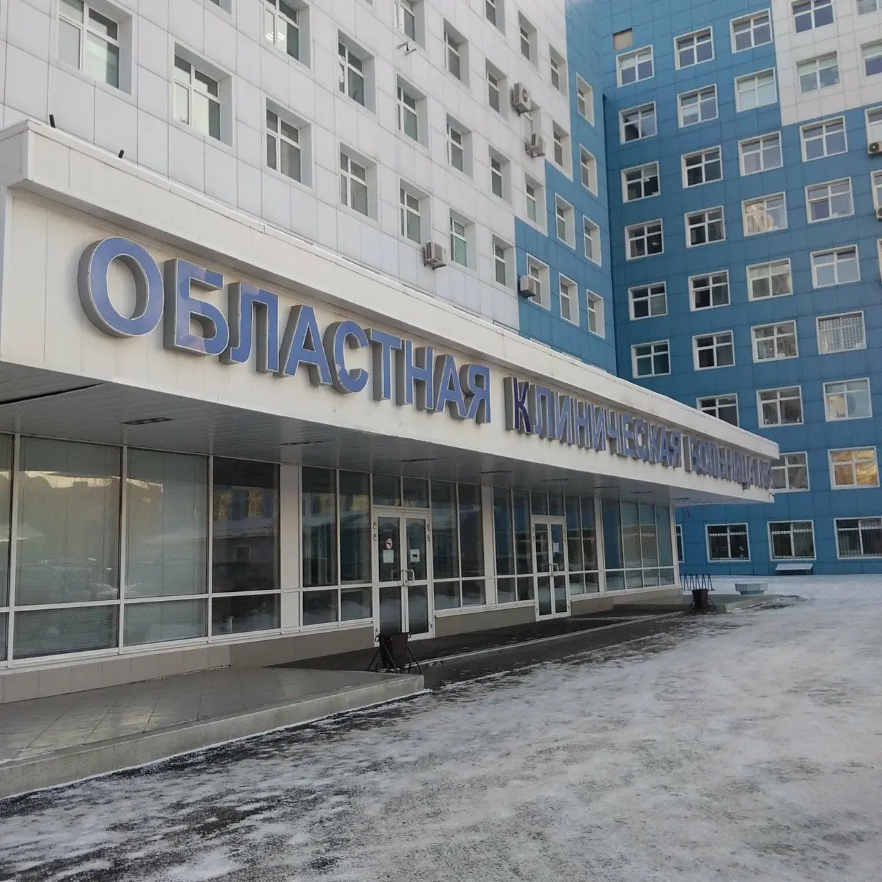 Инцидент в Тюмени: Подросток избил медсестру в больнице