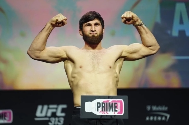 Магомед Анкалаев – первый российский чемпион UFC в полутяжелом весе