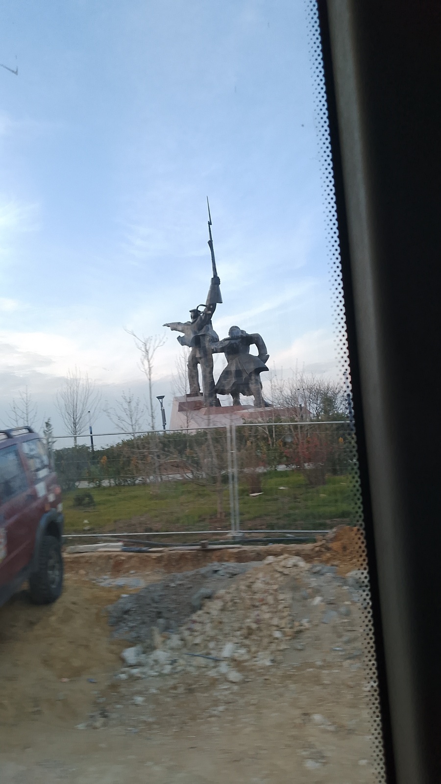 Ремонт на дороге, объезд по кругу