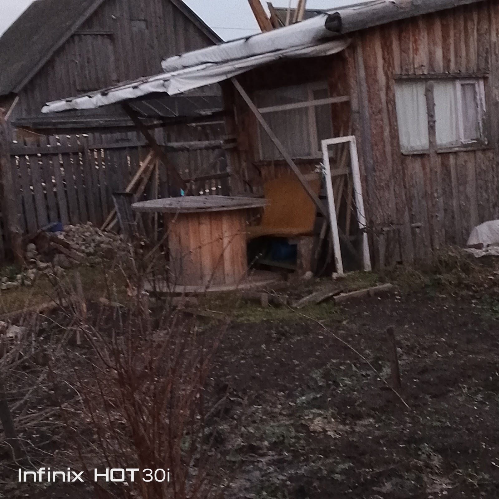 Наш маленький огородик у дома,середина марта