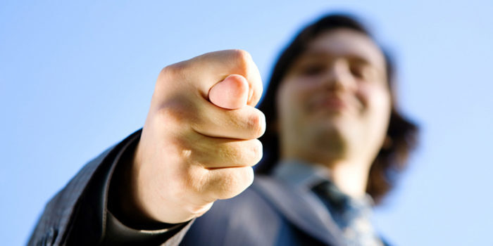 Отказ в возврате из-за отсутсвия упаковки: законно ли это и как поступить покупателю?