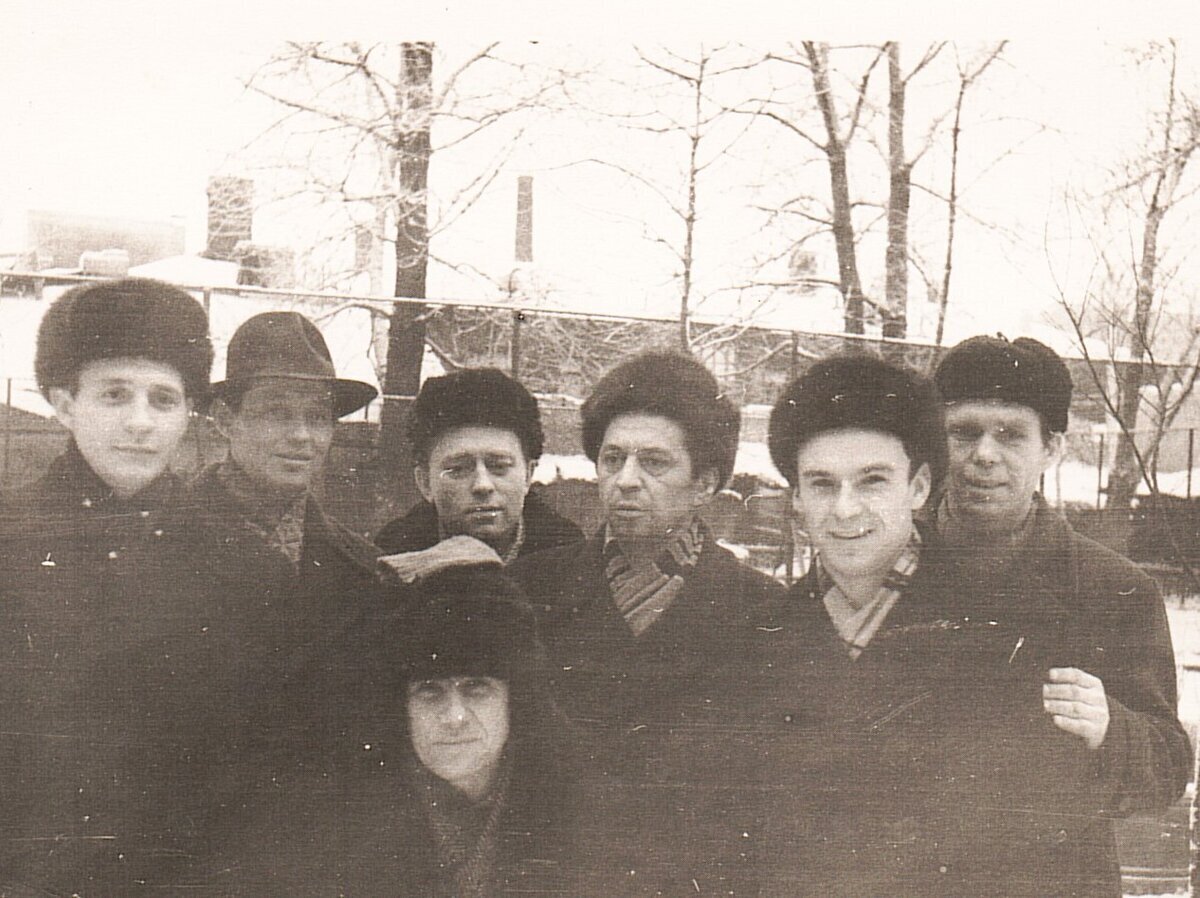 «А У НАС ВО ДВОРЕ…». (3)/ «На графских развалинах»