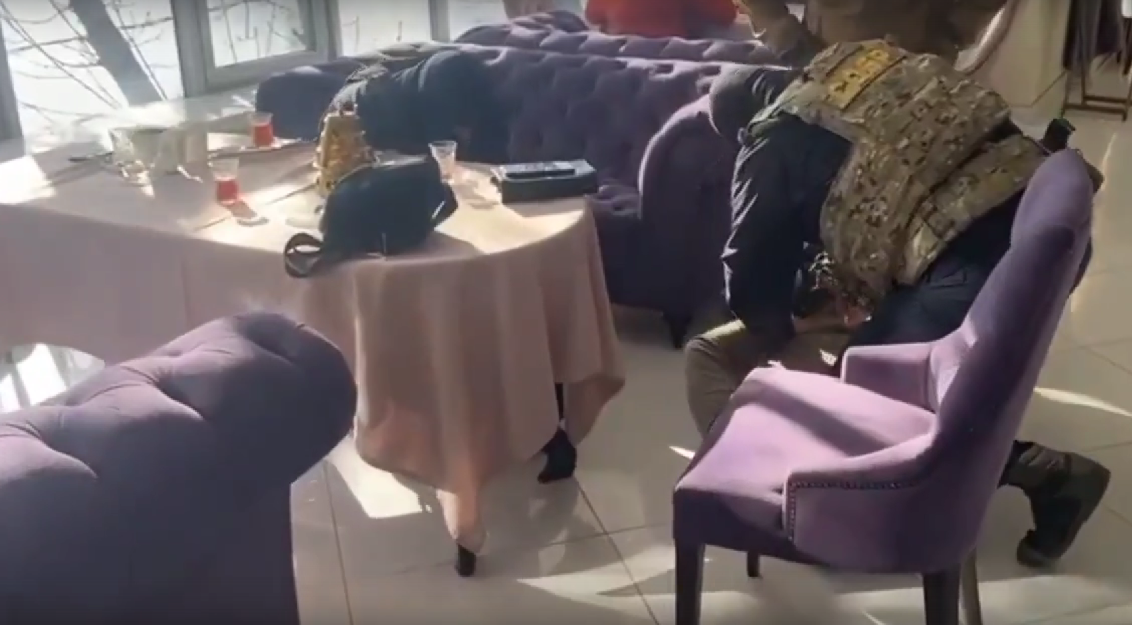 СОБР против «новороссиян»: как вдруг в ресторане оказались армянин и азербайджанец