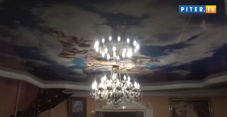 “Это всё не моё!”: шокирующие находки при обыске в доме цыганского барона