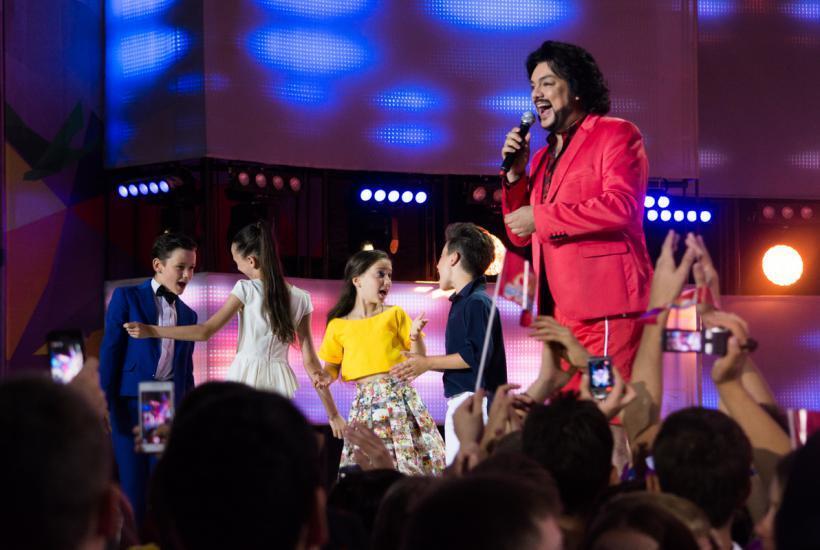 Потеряла дар речи: солистка группы Моя Мишель оплошала при знакомстве с Киркоровым