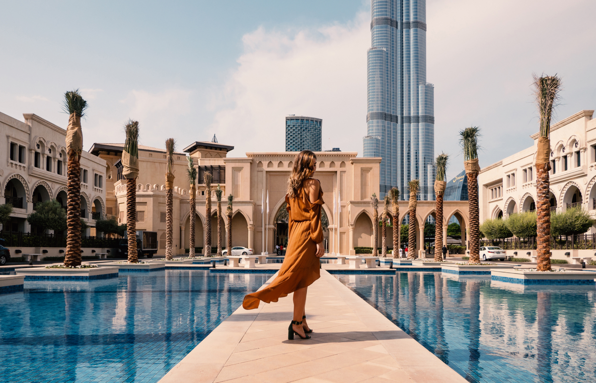 «Мечтали попасть к шейху и заработать миллион, а оказались в притоне»: откровения реальных девушек о работе в Дубае.