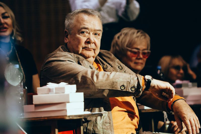 Сергей Проханов женился на внучке двух маршалов СССР, но потом пустился во все тяжкие и остался у разбитого корыта: как живет «усатый нянь» .