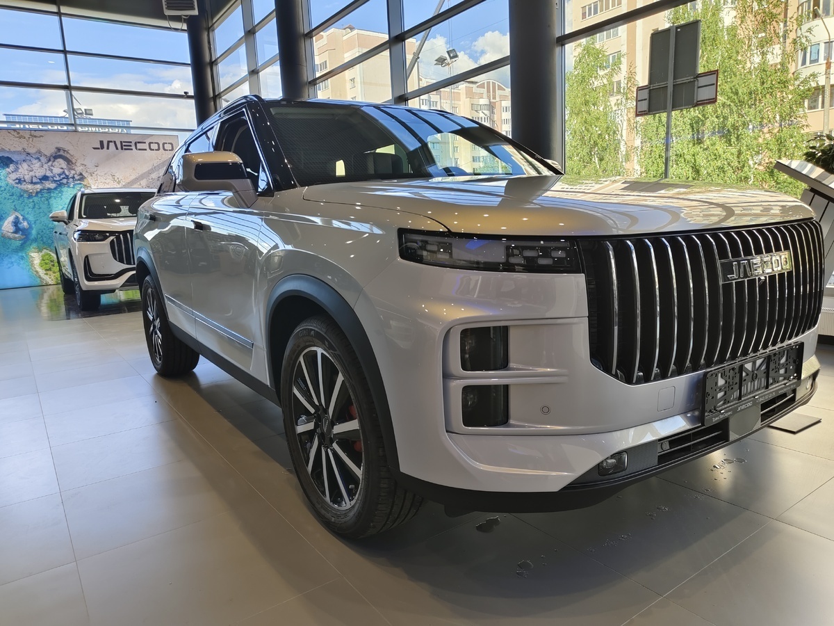 Крупные скидки на китайские автомобили в России сохранятся до середины года.