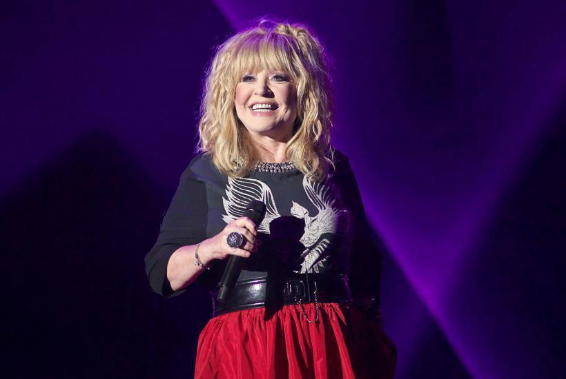 Загадочное пятно: лицо Пугачёвой исчезло в известном фильме