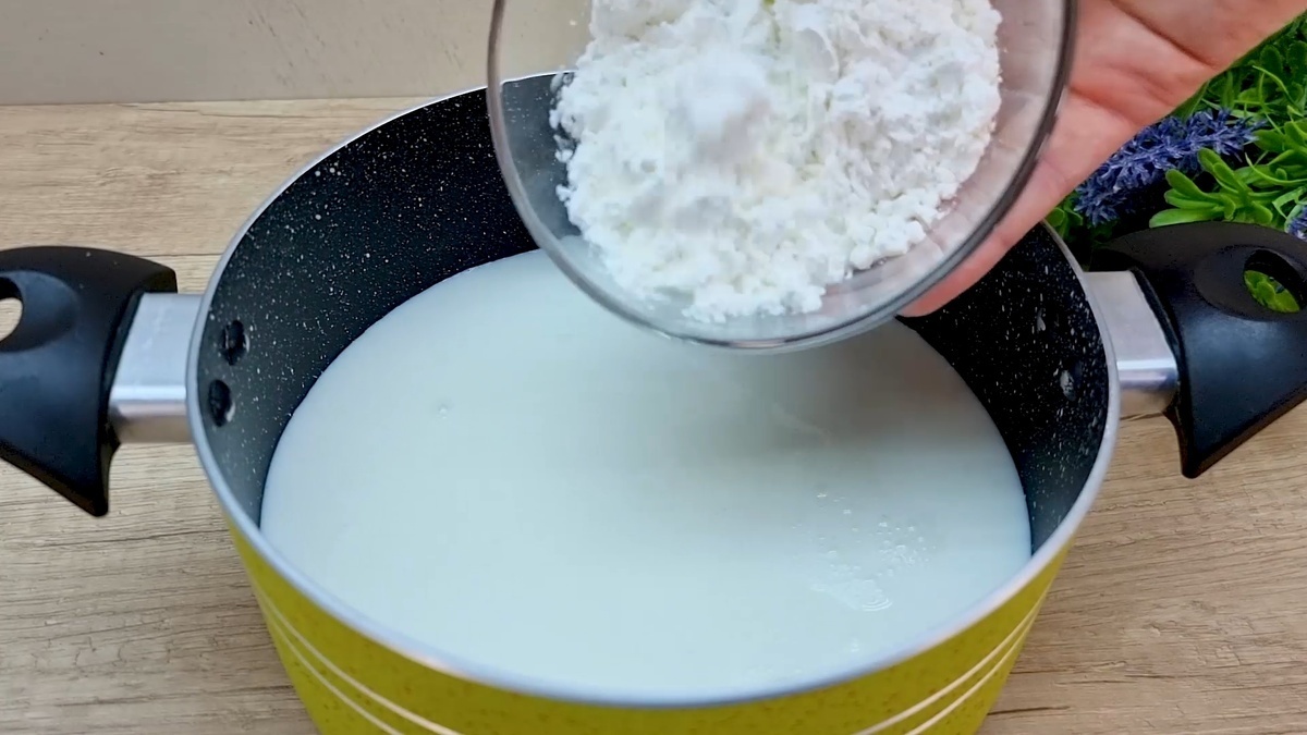 Молочный десерт с печеньем - вкусный завтрак, дети в восторге