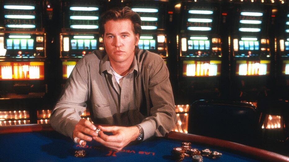 Умер Вэл Килмер, звезда фильмов «Лучший стрелок» и «Бэтмен навсегда», в возрасте 65 лет