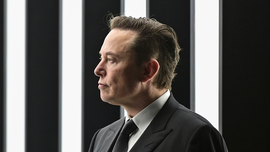 План Илона Маска по сокращению расходов на DOGE затронет технологические акции