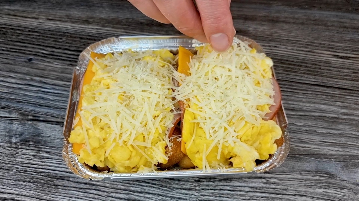 Горячие бутерброды для завтрака или перекуса.