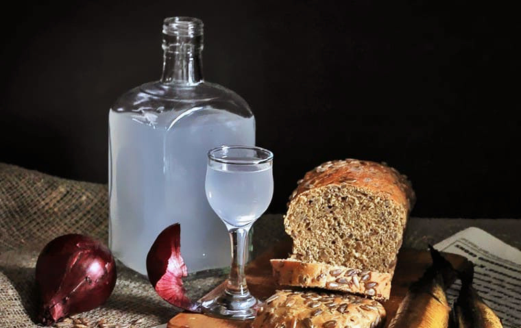 Легально ли гнать самогон в США?