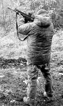 Сначала выгнала, а теперь надеется на выплаты.