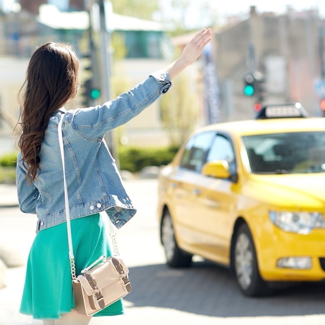 В Госдуме предложили официально закрепить возможность отказаться от таксиста-мигранта