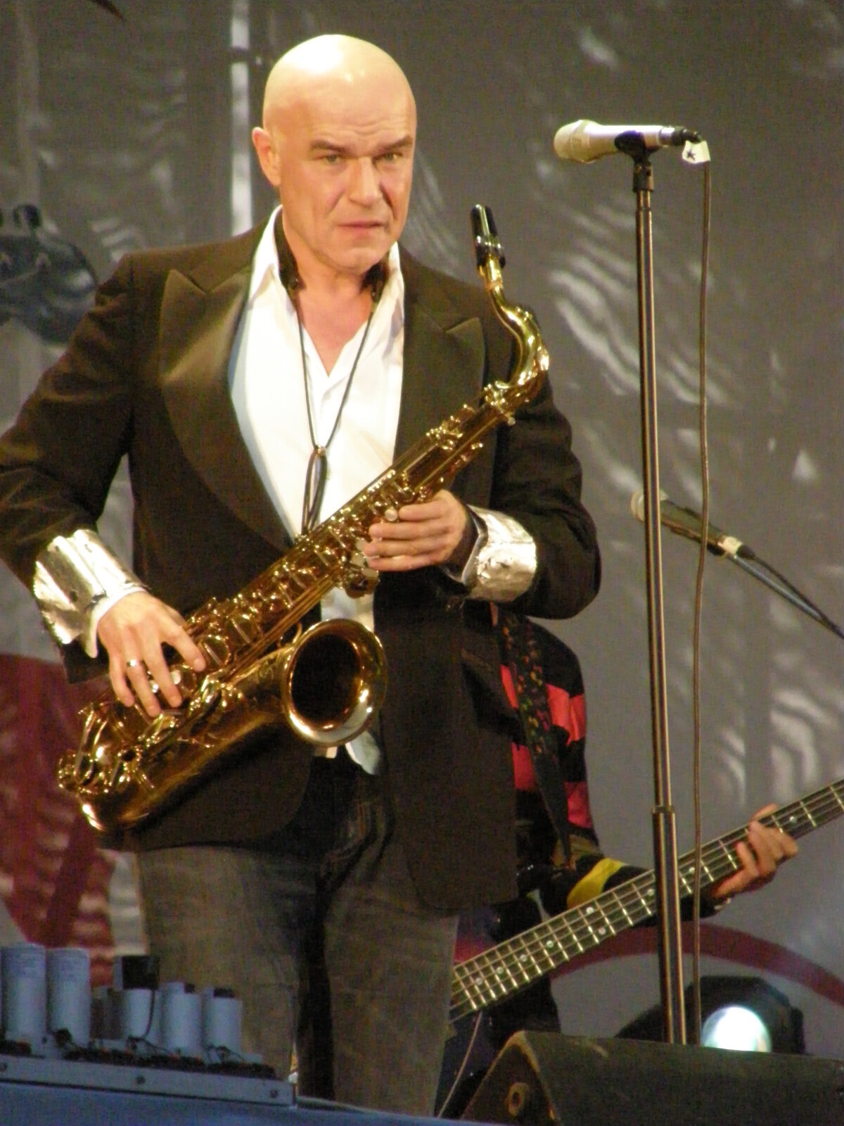 Певец Мазаев: День Победы не повод петь бесплатно