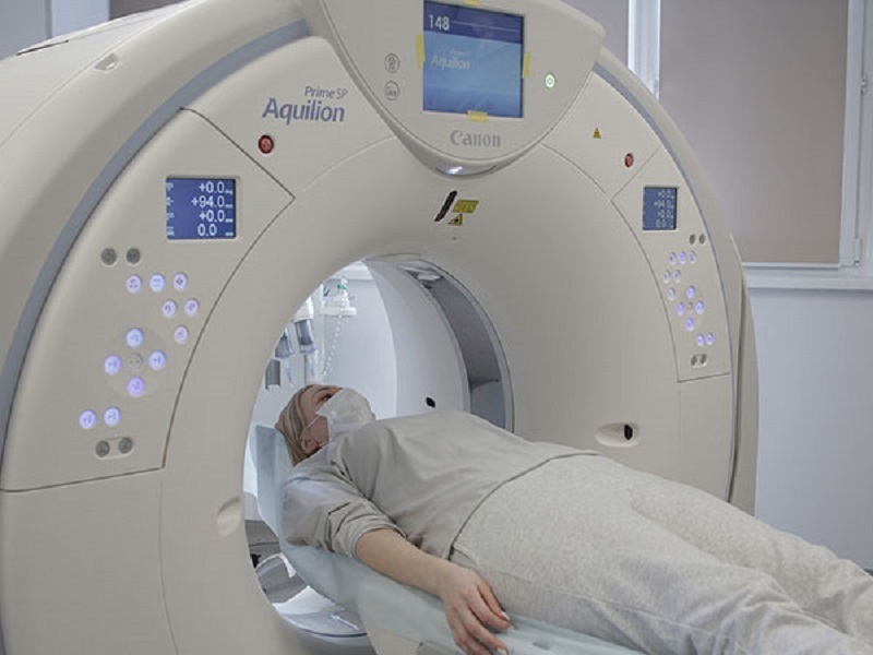 Почему не надо бежать на КТ и МРТ при первом недомогании