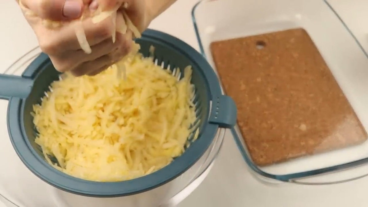 Мягкое, сочное мясо. Это коронное блюдо моей подруги и готовить не сложно.