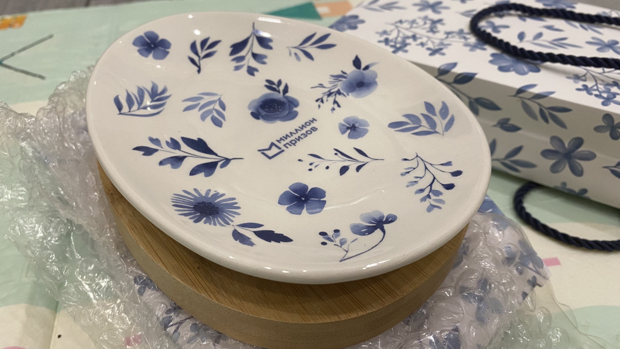 Миллион призов. Отзыв на сувенирную продукцию.