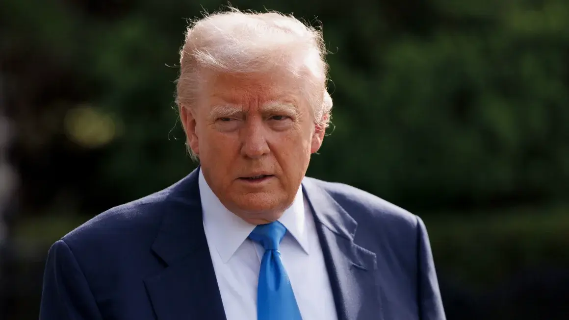 Рейтинг Трампа в США падает